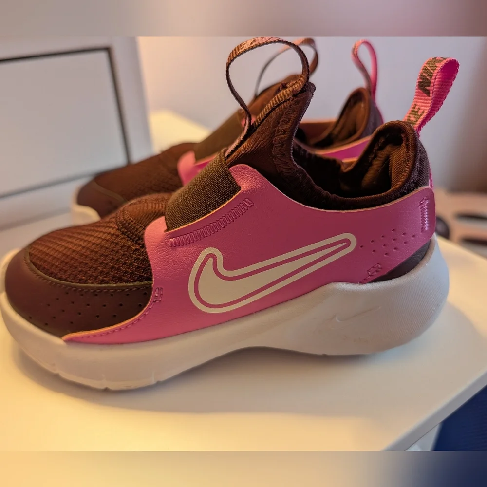 Nike Flex Runner 3 Burgundy And Pink Size 10.5C